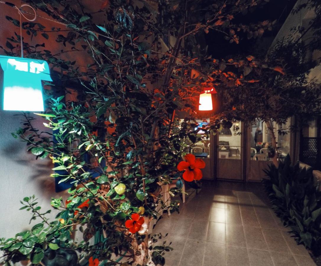 Miss Hotel Karya Орен Экстерьер фото